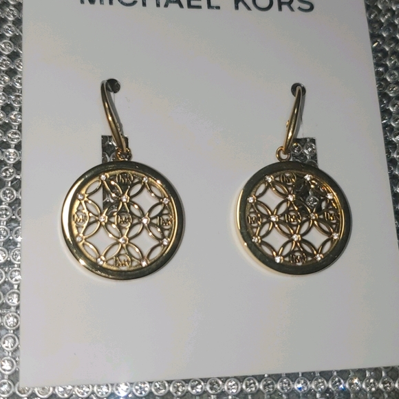 SOLD SANDRA/MICHAEL KORS EARRINGS LOGO FILIGREE. - Picture 3 of 11